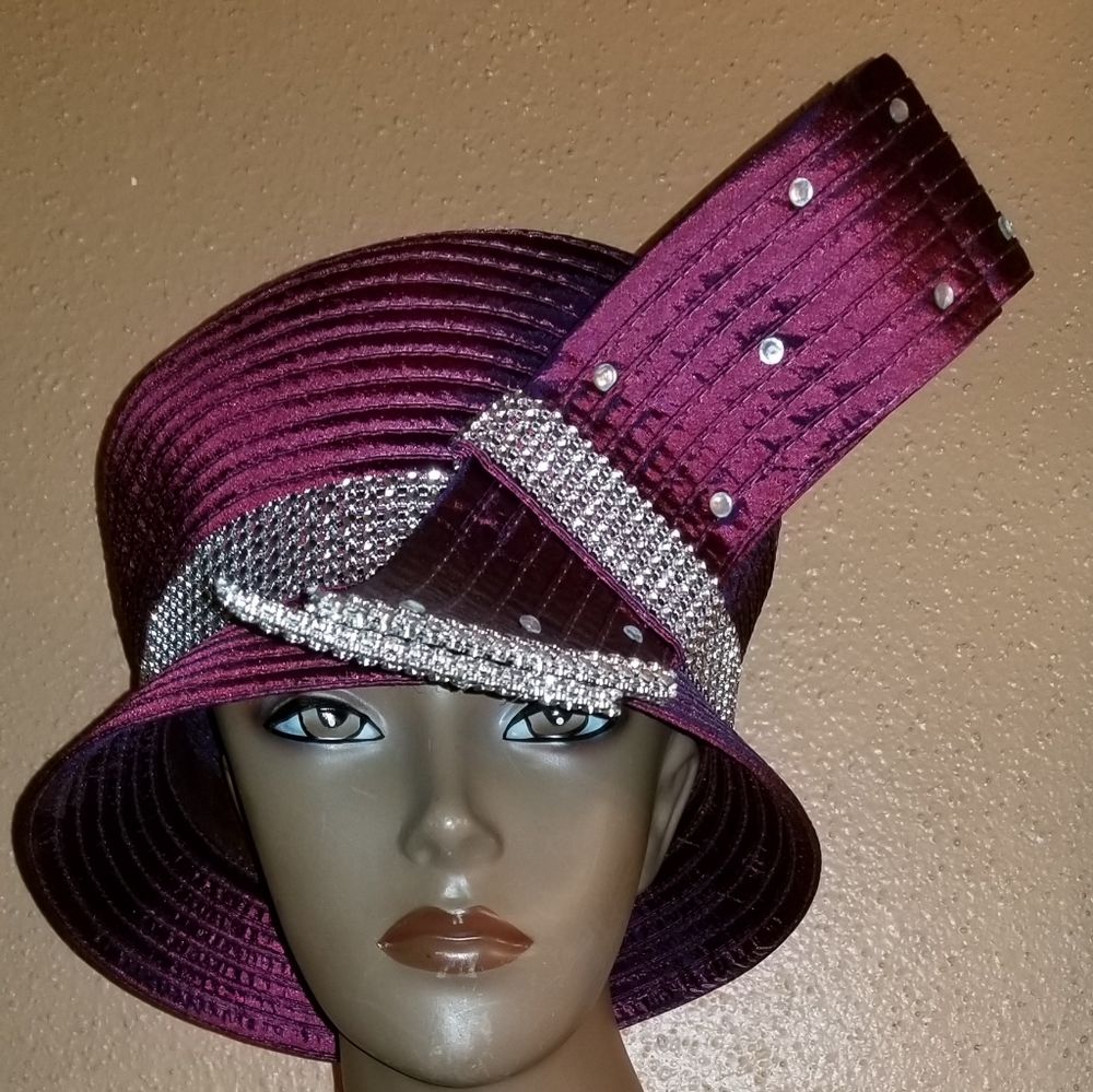 Elegant Burgundy Fashion Hat